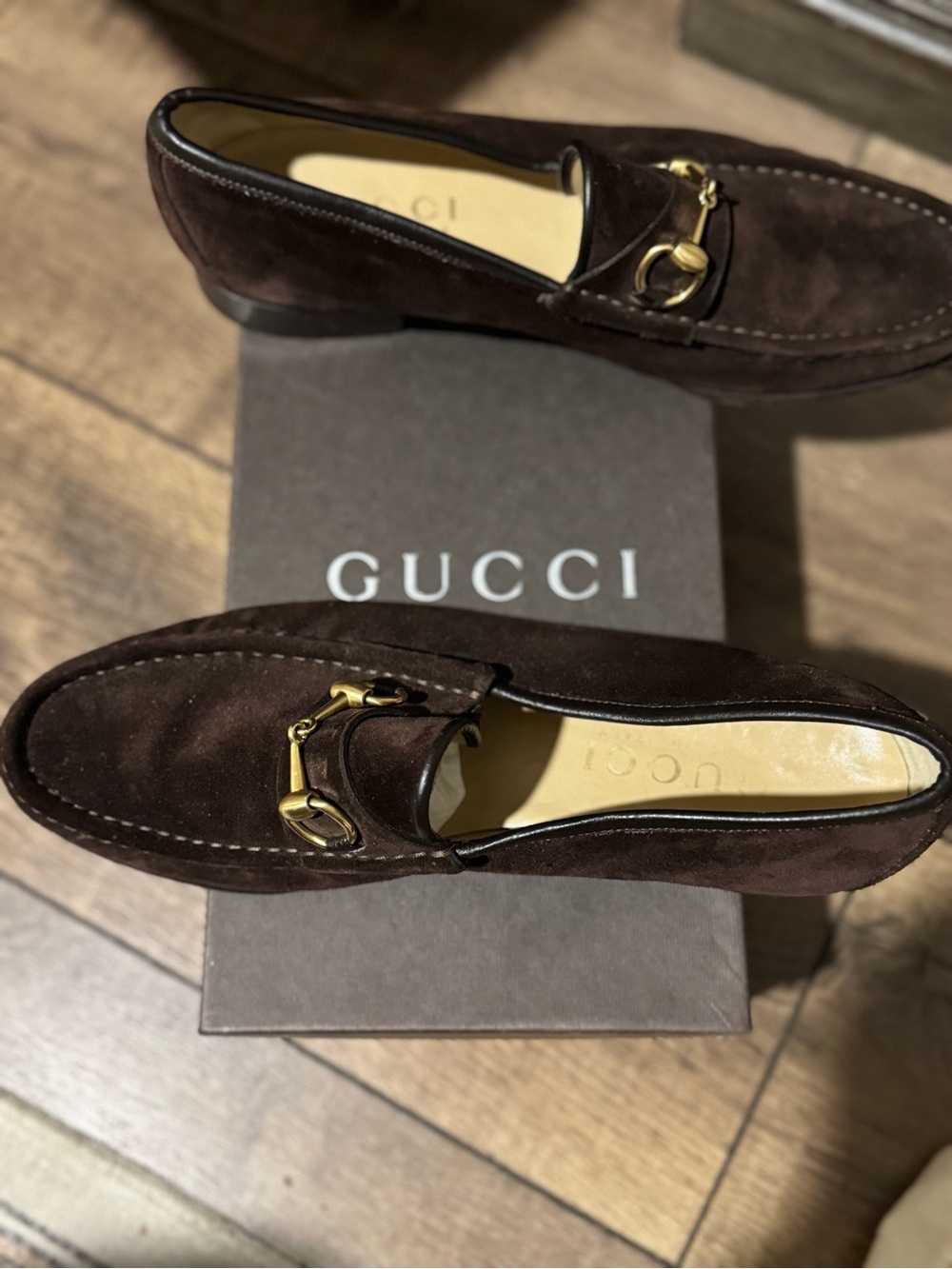 Gucci Men’s Dark Brown Suede Horsebit Loafers
With Box and dust bags pre-owned - Picture 4 of 6